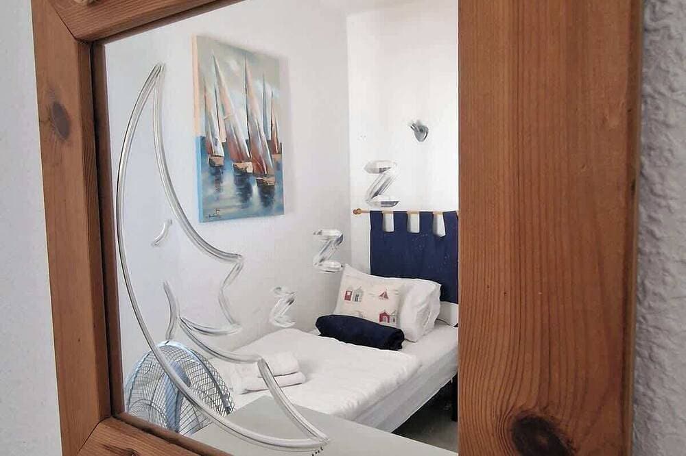 Foto 7 von 30: Condo with Pool & Mediterranean Views