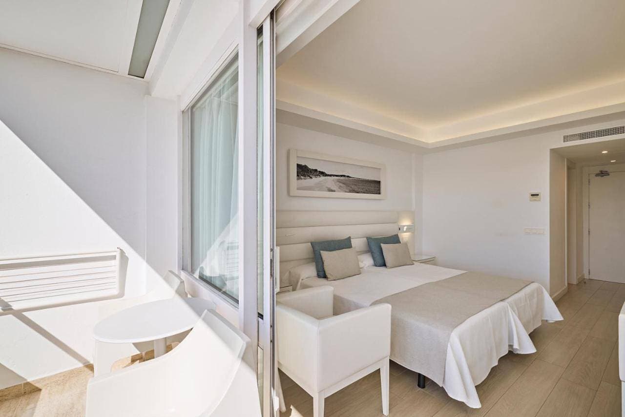 Foto 6 von 12: Double or Twin Room with Street View