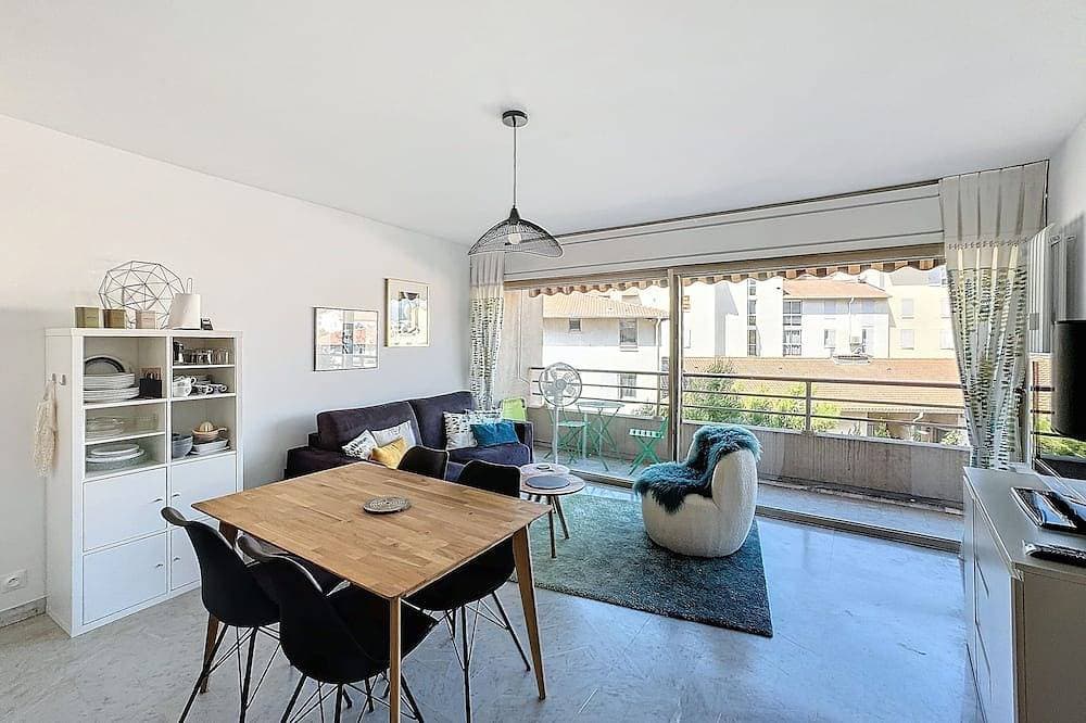 Foto 4 von 11: Studio with parking in secure residence 50m from the sea and beaches