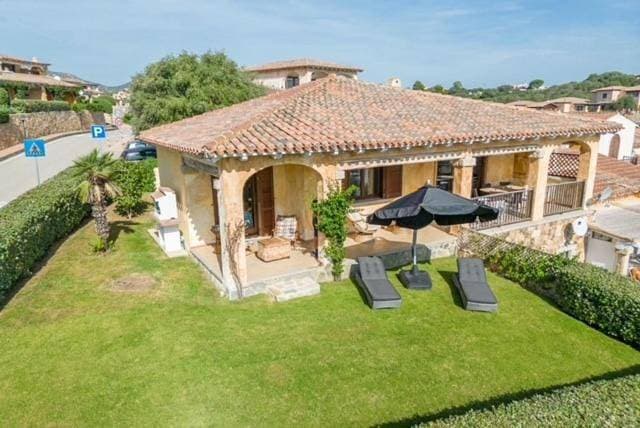 Mansion On The Hill 1