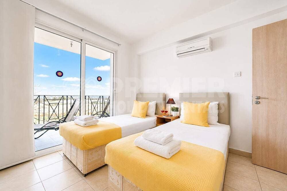 Foto 2 von 11: 2Br Apartment with Pool - Luna by Premier