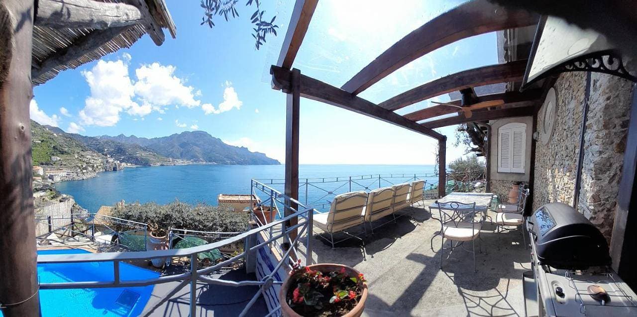 Foto 3 von 105: Villa with Sea View