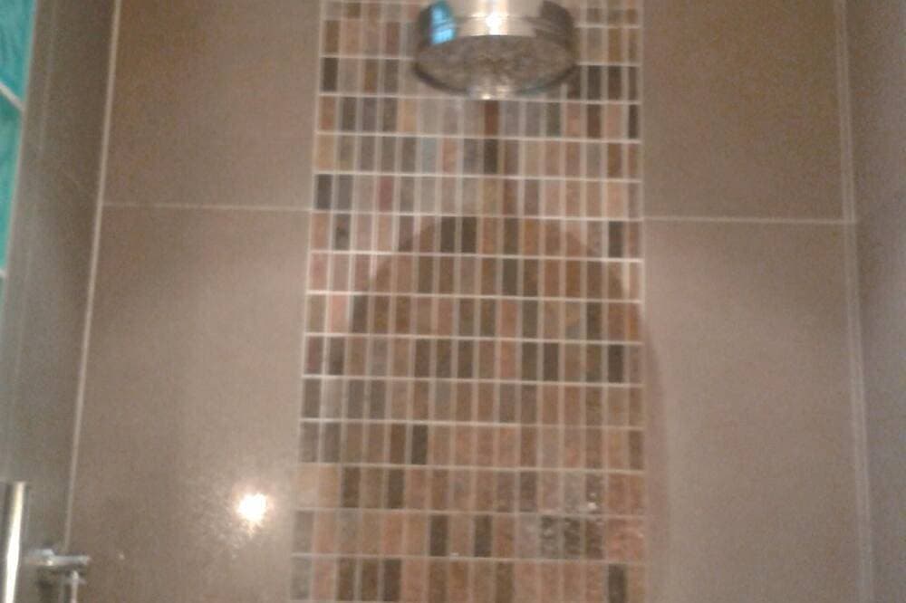 Foto 3 von 6: Modernes Loft-Apartment im Herzen der Altstadt aus dem 12. Jahrhundert