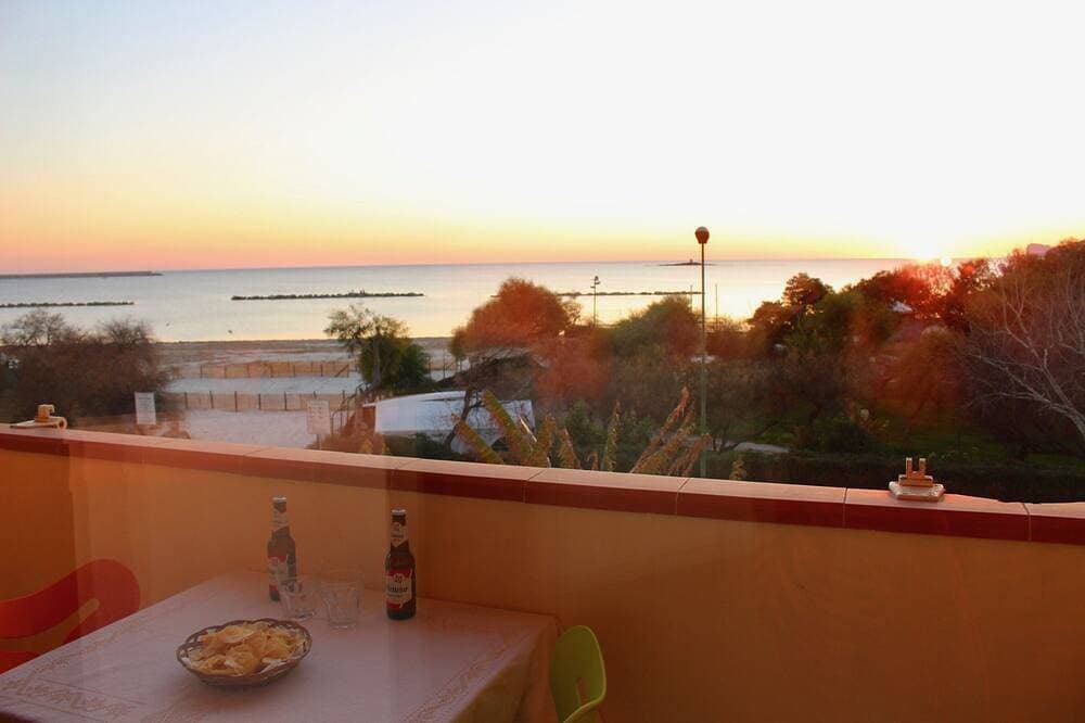 Foto 12 von 23: Die romantische Sunset-Wohnung bietet Ihnen einen unvergesslichen Blick auf das Meer