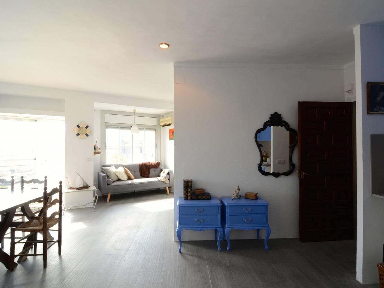 Foto 9 von 17: Geräumige 3-Zimmer-Wohnung mit WLAN und Klimaanlage im Stadtzentrum.