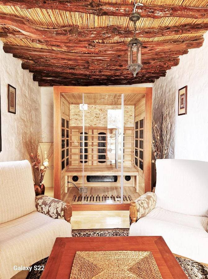 Foto 3 von 35: Boutique Traditional Spa Vila newly renovated 2023!