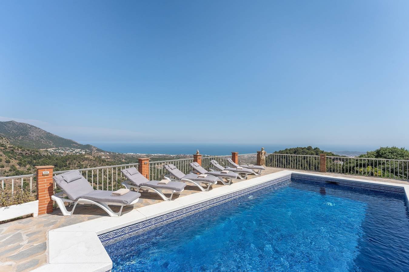 Foto 2 von 34: Villa 'Secreta' mit Meerblick, WLAN und Klimaanlage