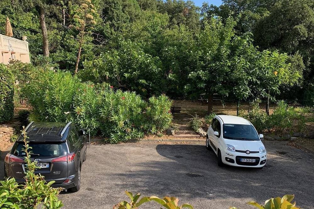 Foto 12 von 28: Renoviertes Dorfhaus am Hang gelegen mit Privatpool & toller Aussicht