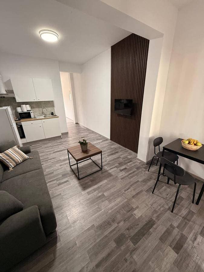 Foto 4 von 8: One-Bedroom Apartment