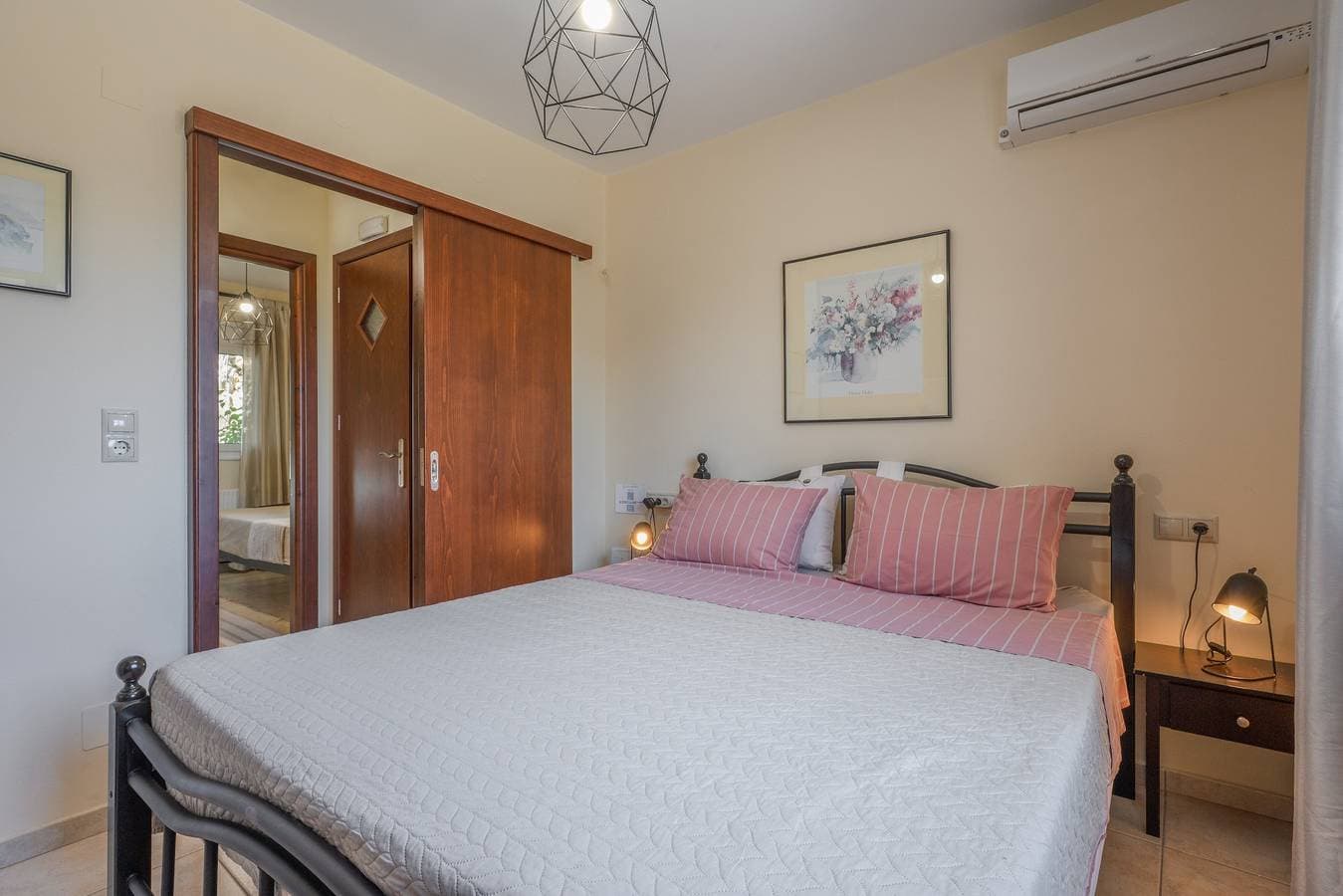 Foto 12 von 33: Ferienhaus 'Villa Melenia 1' mit privatem Pool, 5 Min. zum Meer, WLAN & Klimaanlage