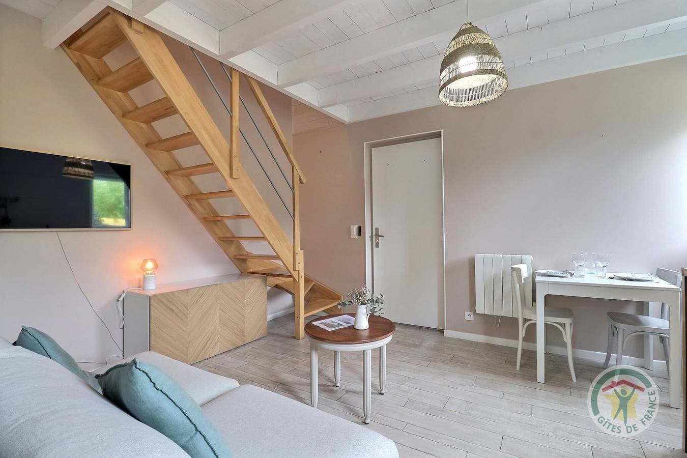 Foto 7 von 20: Ferienwohnung mit Meerblick nahe Dinard & Saint-Malo - Terrasse & Parkplatz