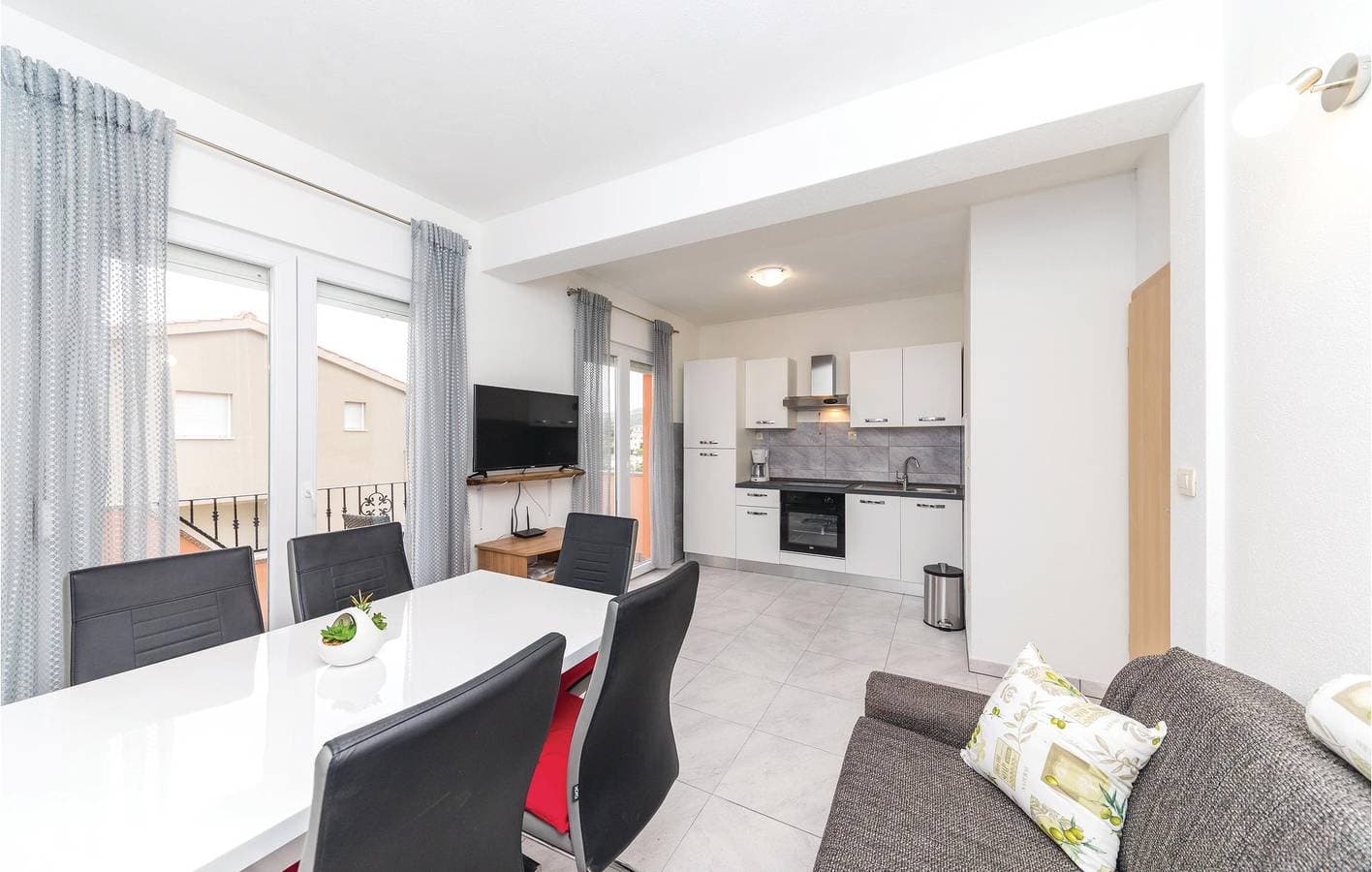 Foto 8 von 21: Gemütliche Wohnung mit Terrasse, WLAN und Parkplatz, 1,5 km vom Strand entfernt