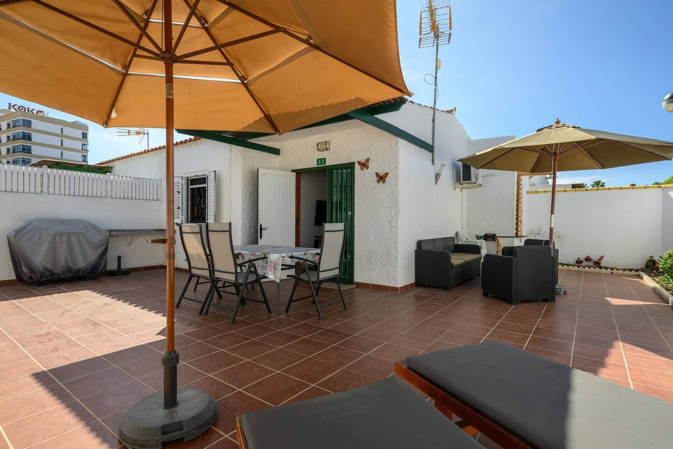 Foto 2 von 27: Private Chill-out Terrace Bungalow - Pool