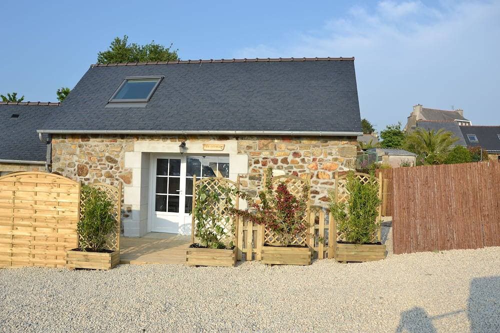 Kleines Steinhaus, renoviert, ideales Paar, 500 m vom Meer, vom Gr 1
