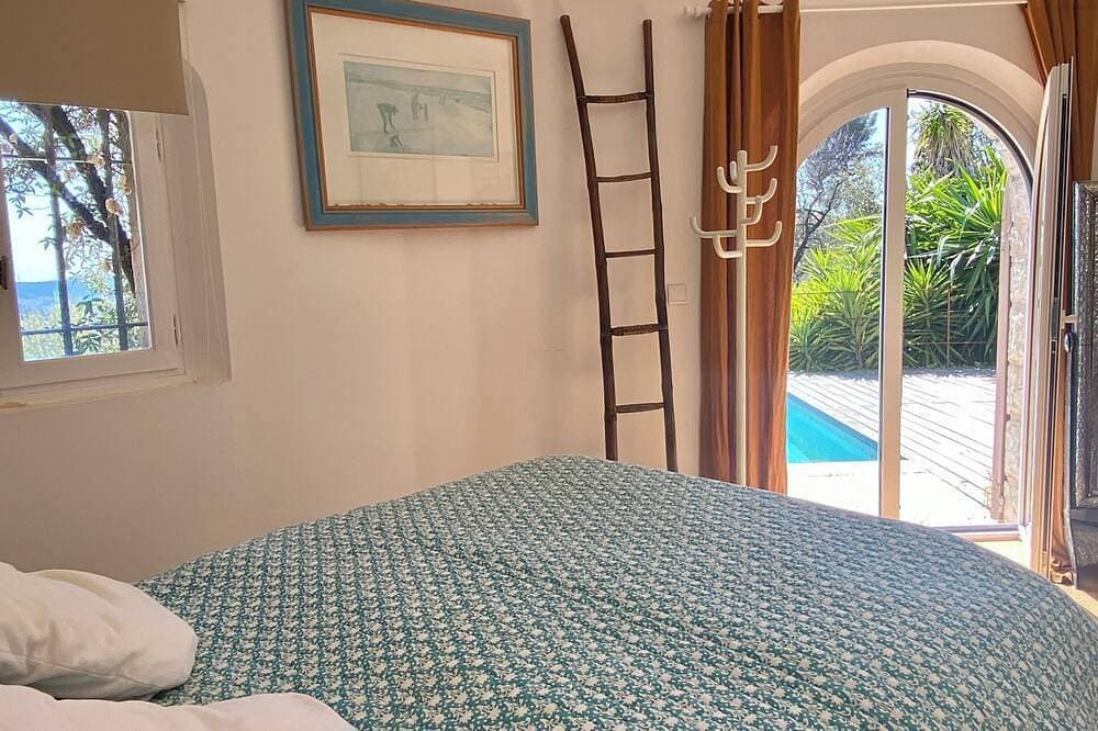 Foto 7 von 30: Contemporary Sea-View Villa with Infinity Pool – Near Saint-Paul de Vence