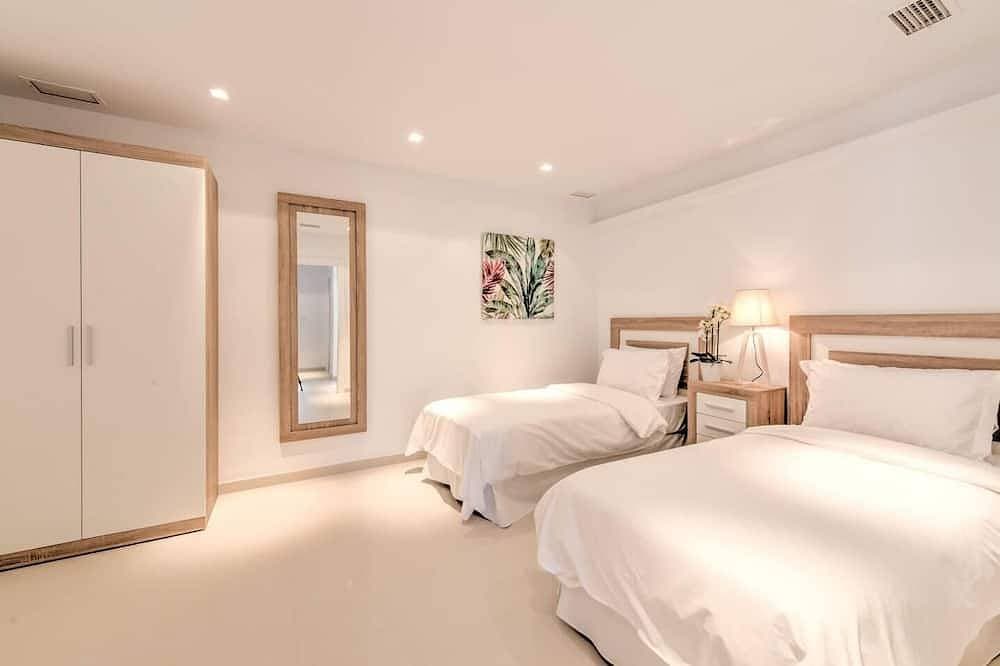 Foto 3 von 12: Luxus 2 Schlafzimmer Puerto Banús