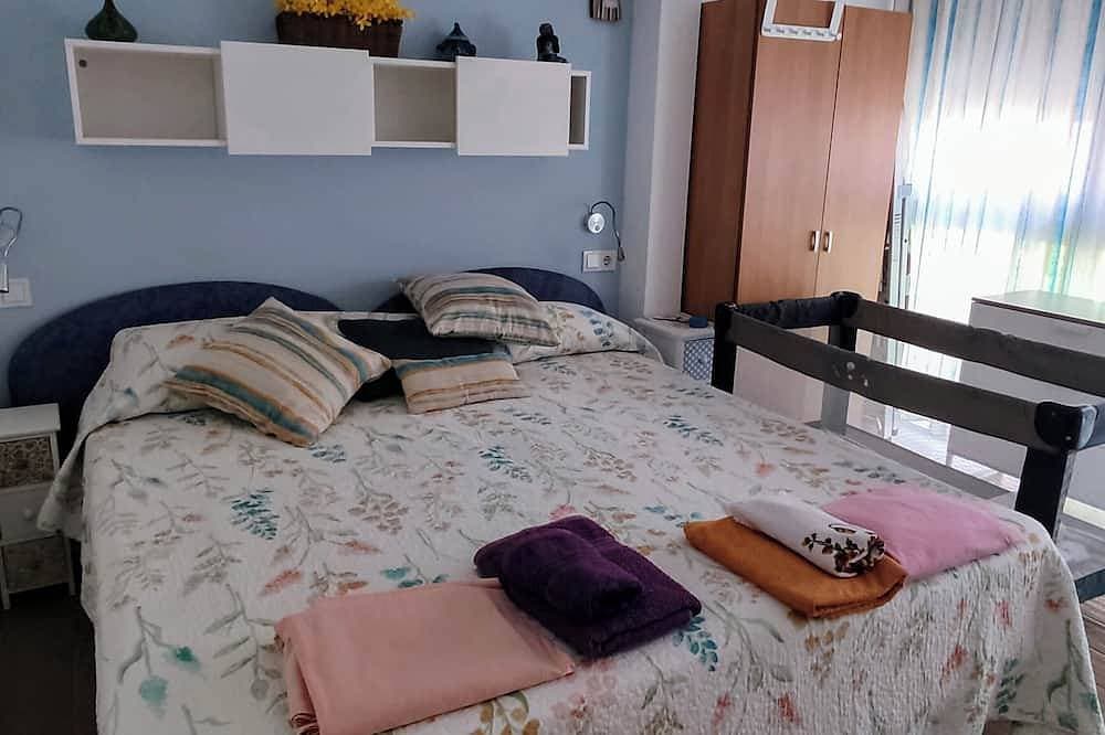 Foto 3 von 30: 6 P, 2 Schlafzimmer, 2 Bäder, Free WIFI, Schwimmbad, Parkplatz, herrliche Aussicht, Ponien