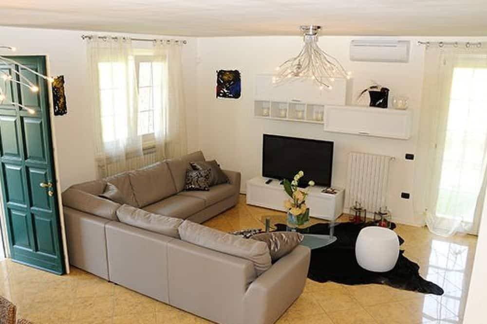 Foto 9 von 30: Ferienvilla 'Villa Panoramica