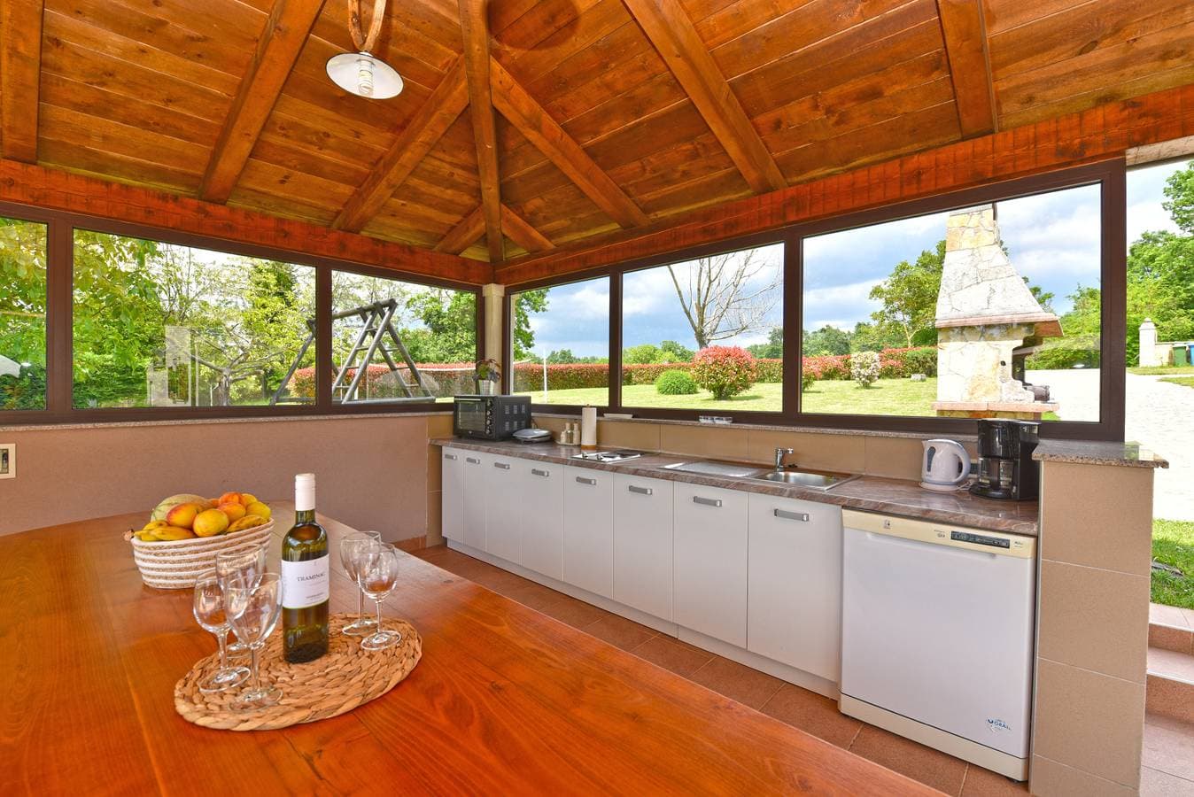 Foto 4 von 37: Ferienhaus für 7 Personen mit Terrasse
