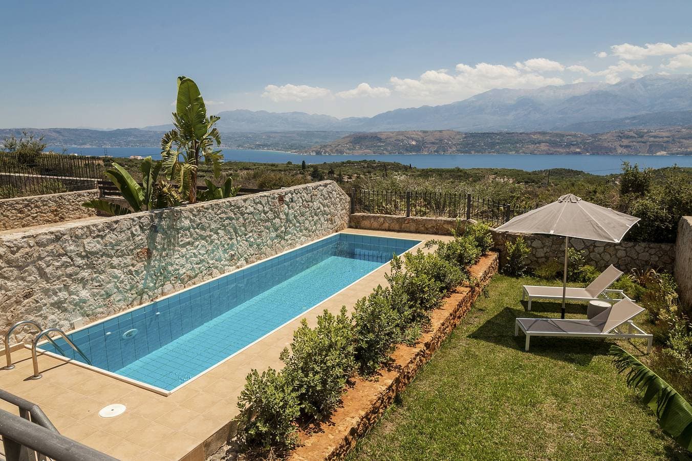 Foto 13 von 38: Villa Anemi