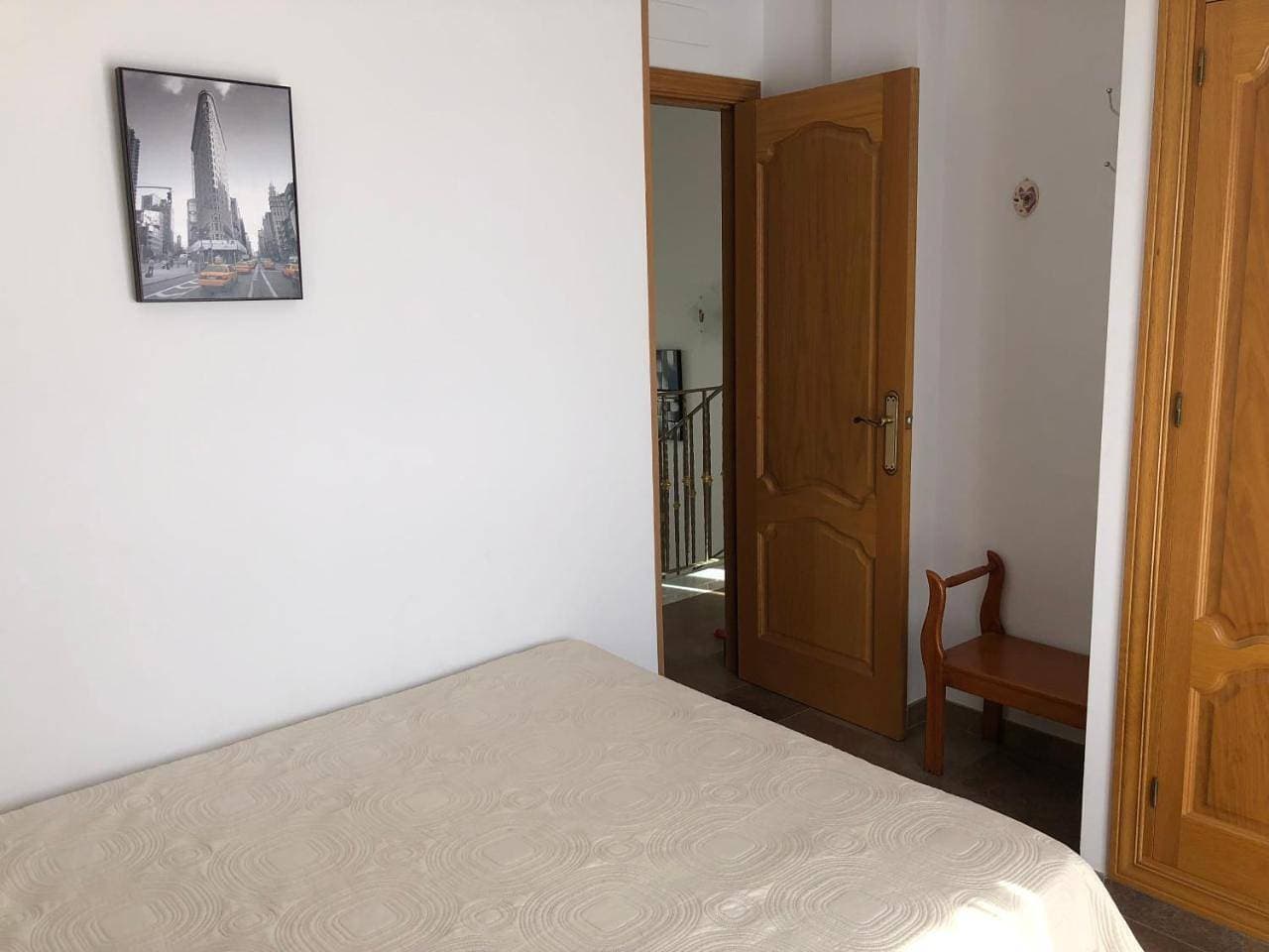 Foto 13 von 68: Three-Bedroom House
