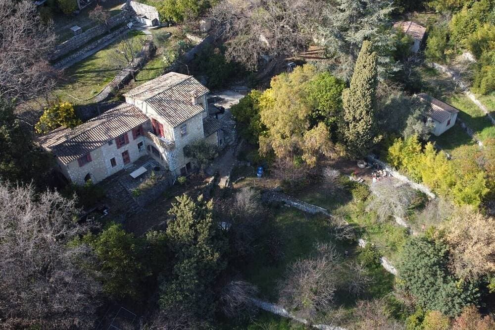 Foto 6 von 18: Domaine des Petites Soeurs 800m from the historic center with 5200m2 of wooded parkland