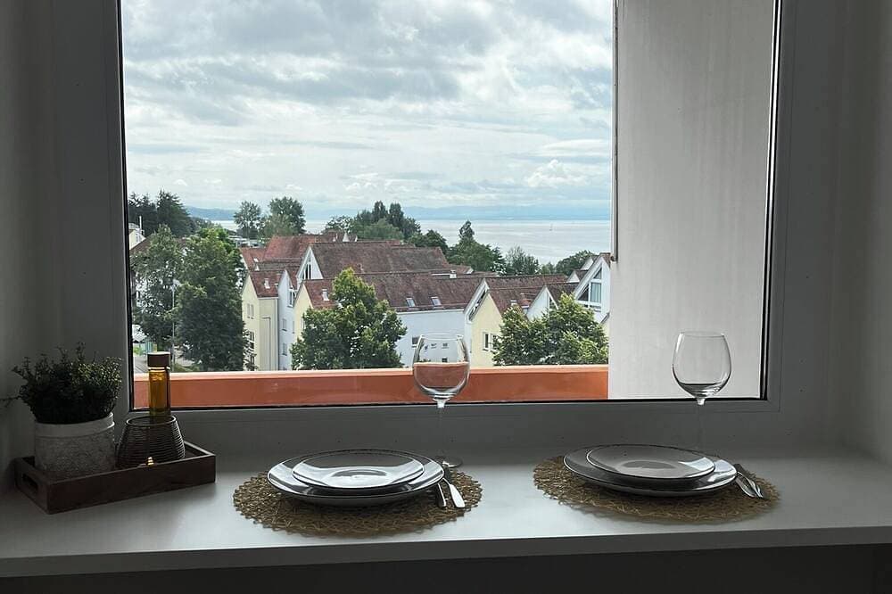 Foto 7 von 11: Ferienwohnung Emilio - Kleine Ferienwohnung mit großartigem See-und Alpenblick