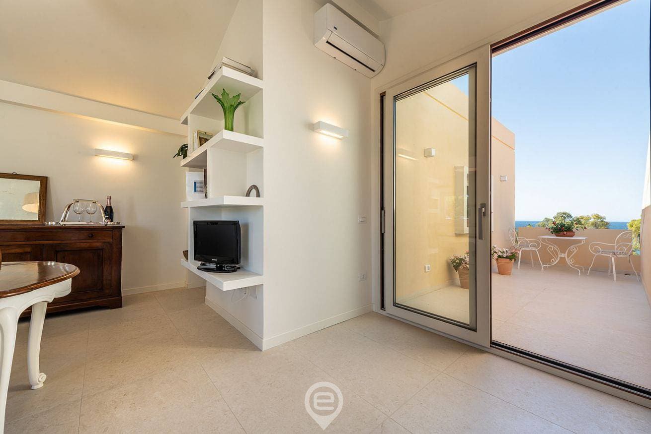 Foto 12 von 40: Ferienhaus für 2 Personen mit Meerblick