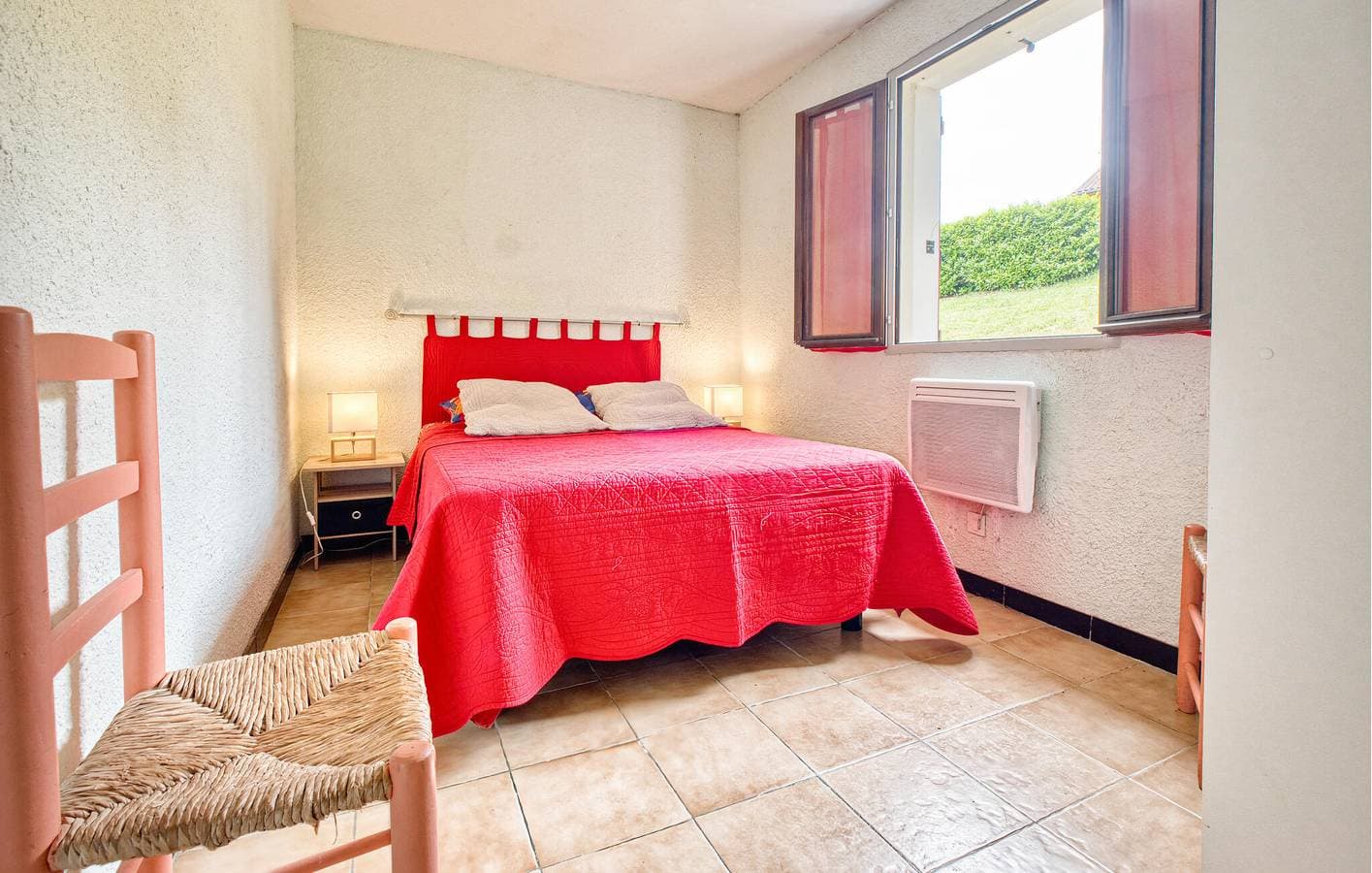 Foto 8 von 27: Gemütliche Wohnung mit Pool und Garten, 1,5 km von Saint-Crépin-et-Carlucet entfernt