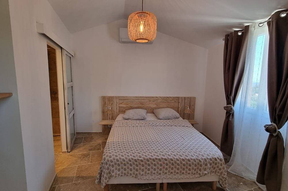 Foto 3 von 30: Schönes provenzalisches Haus, Herrlicher Meerblick, 100m², Pool, Spa, Golf, Ruhe
