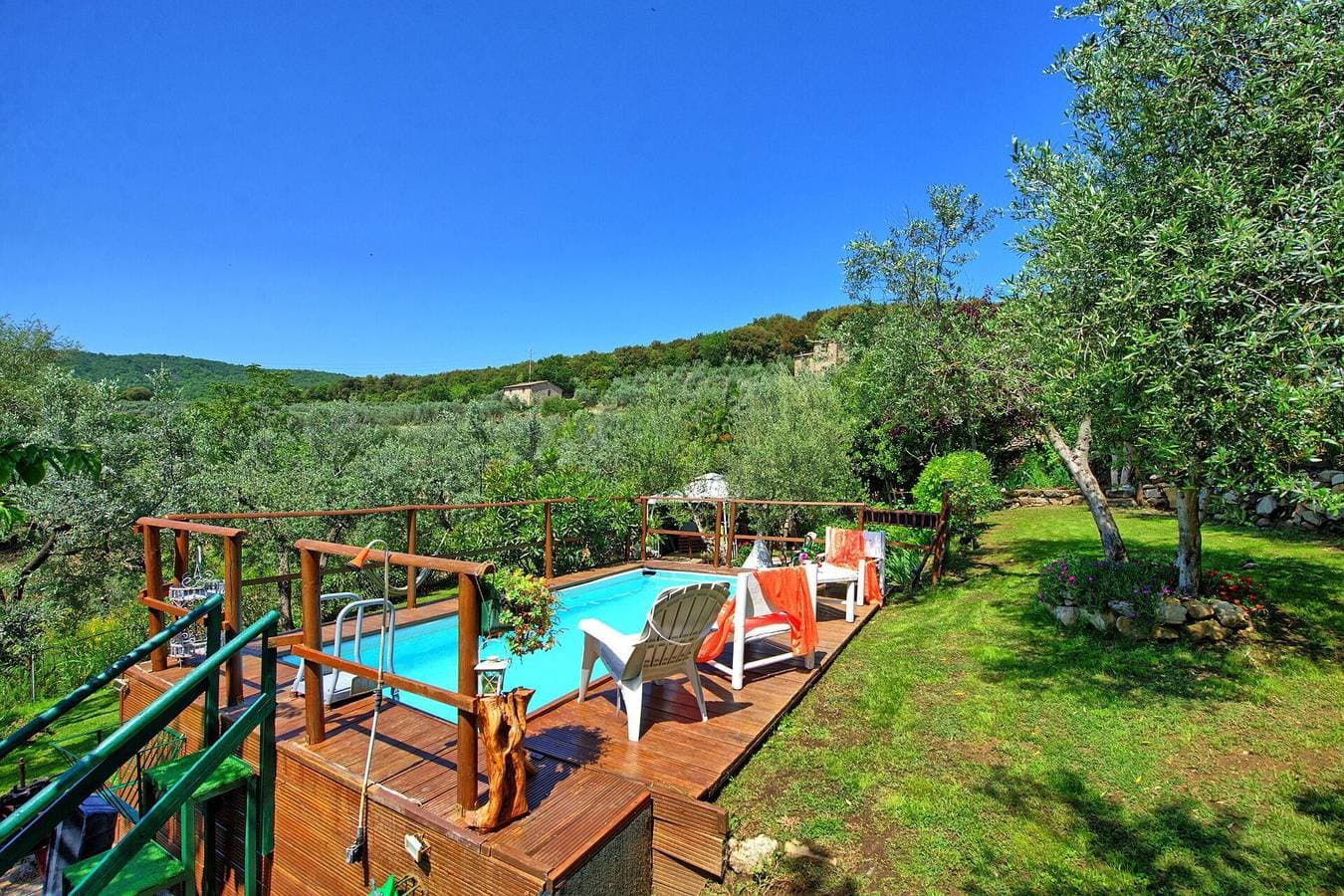 Foto 10 von 32: Villa für 3 Personen mit Pool