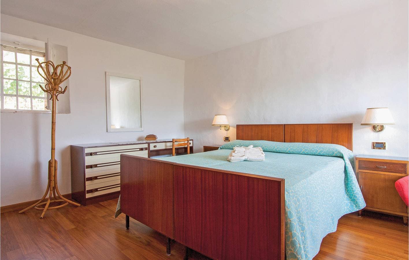 Foto 5 von 21: Garten-Pool-Wohnung in Camaiore mit Parkplatz & WiFi.