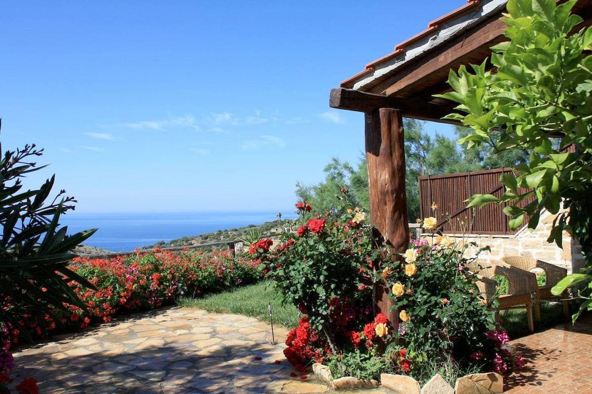 Panoramablick aufs Meer, fußläufig zum Strand, Wifi - Ferienhaus Triopetra, Kreta 1