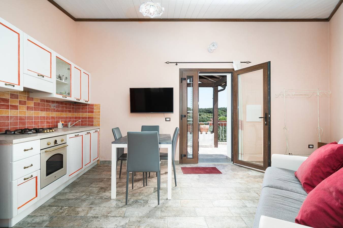 Foto 7 von 26: Ferienhaus 'Casa Stella' mit Blick auf den See, WLAN und Klimaanlage