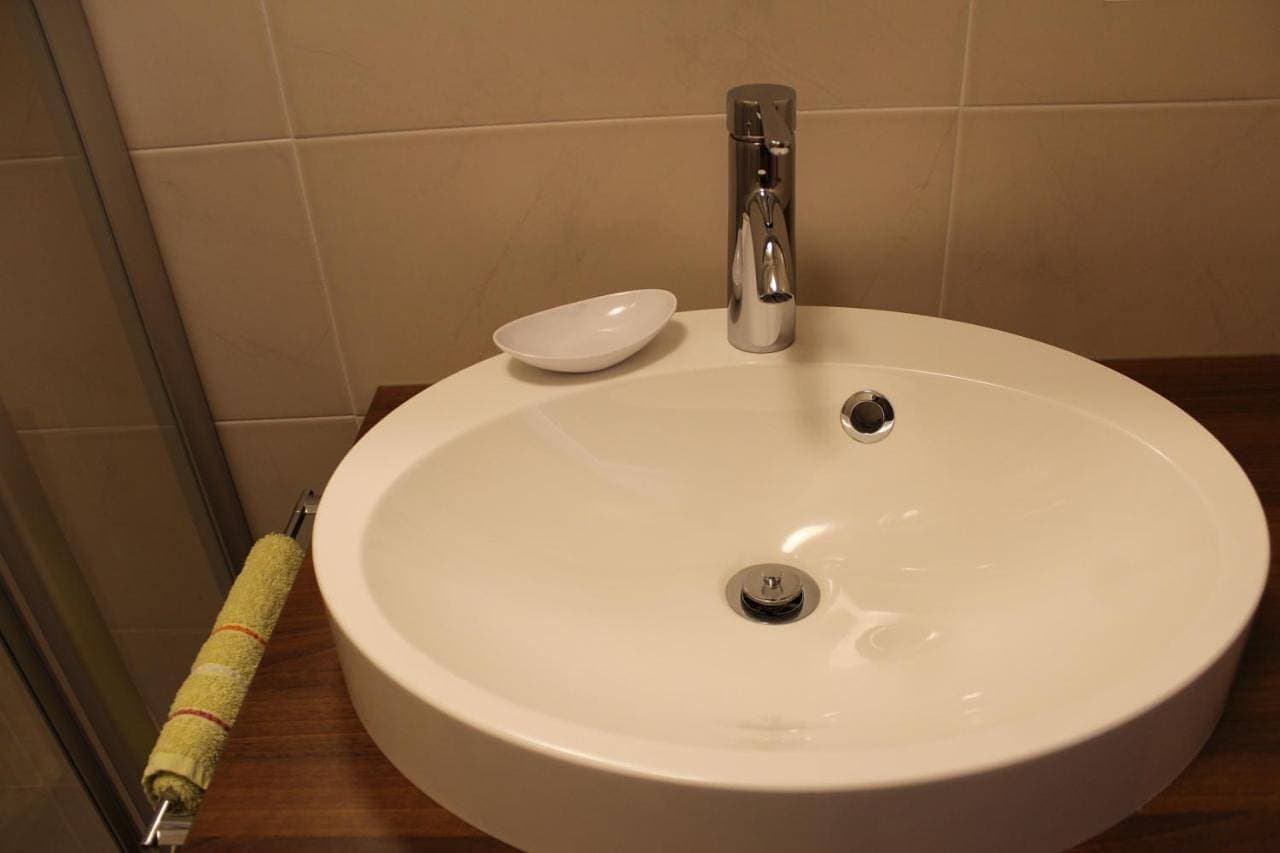 Foto 7 von 9: Double Room with Balcony (2 Adults + 1 Child)