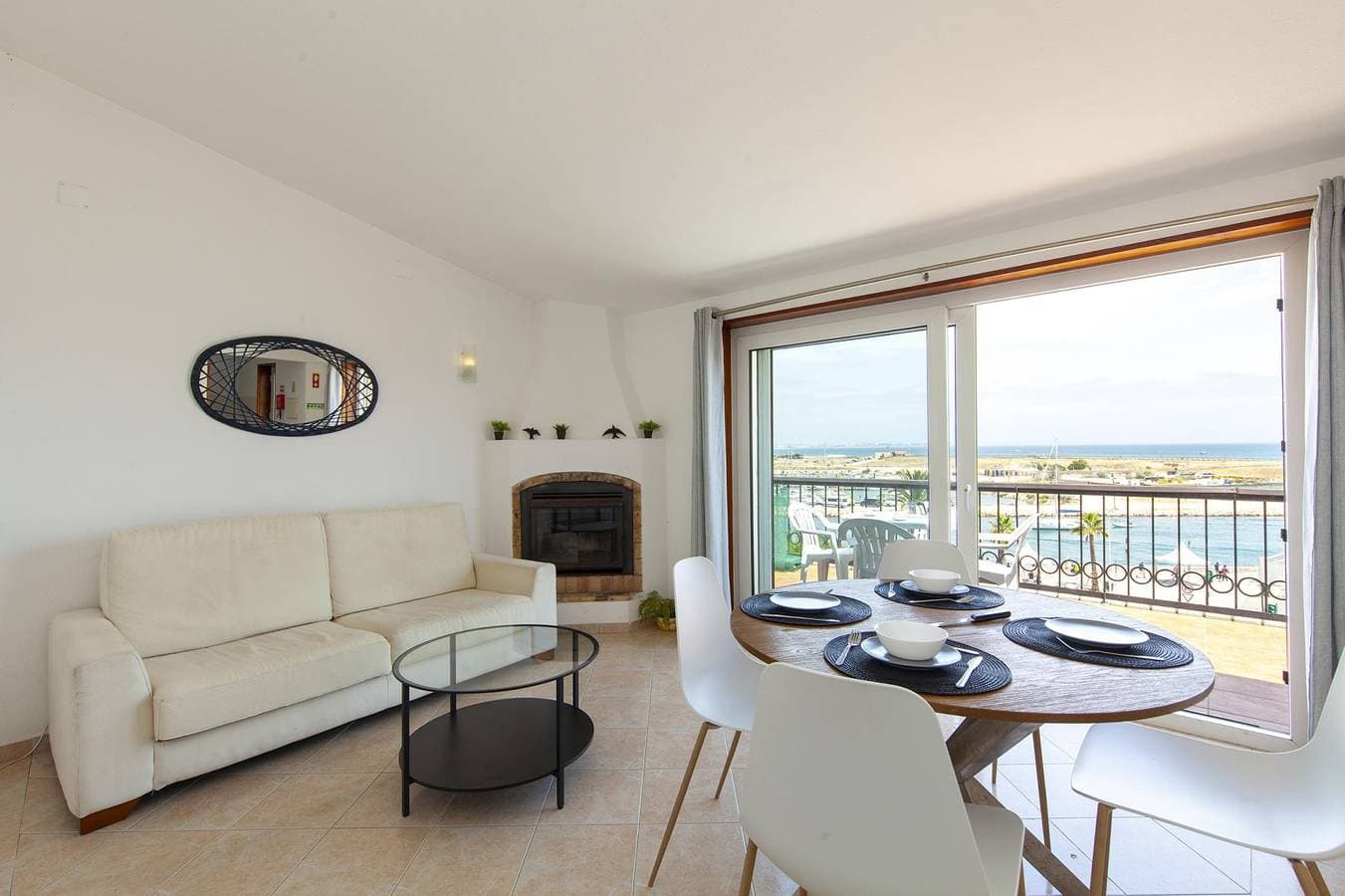 Foto 6 von 35: Ferienwohnung für 4 Personen mit Balkon