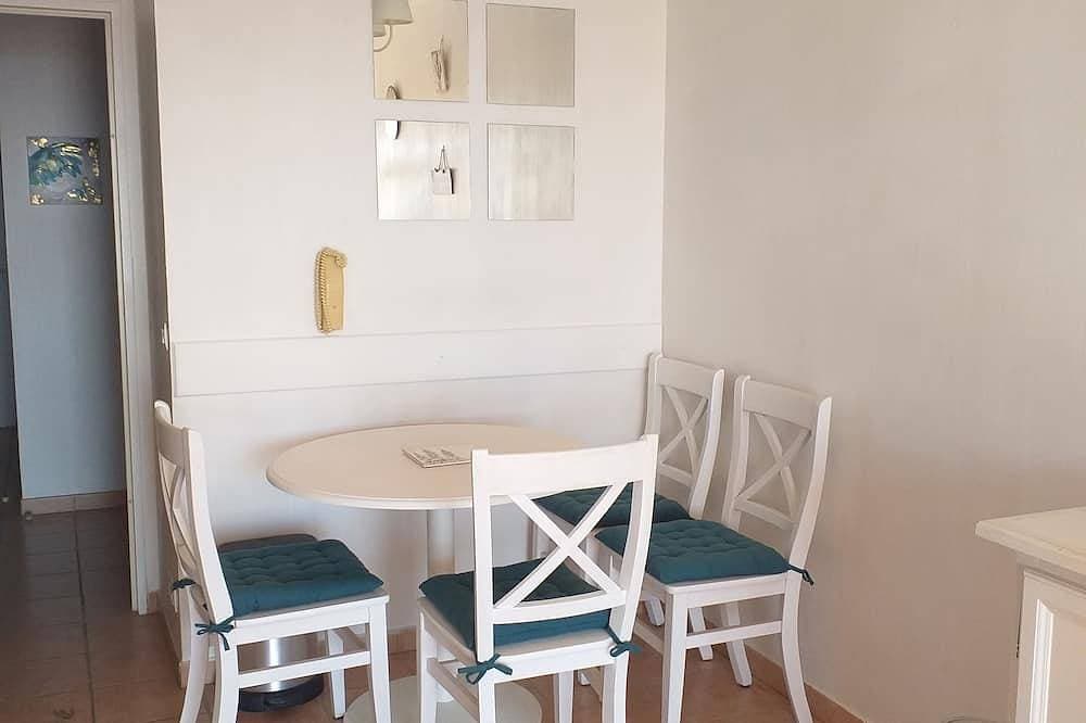 Foto 10 von 21: Apartment Le Hameau des Issambres, sea view of the Gulf of St Tropez