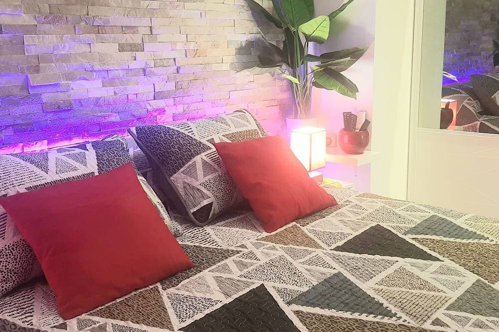 Foto 6 von 30: Heiliges Kreuz Von Verdon Appart Duplex 70m2 Seeblick WIFI TV Sat Parkplatz