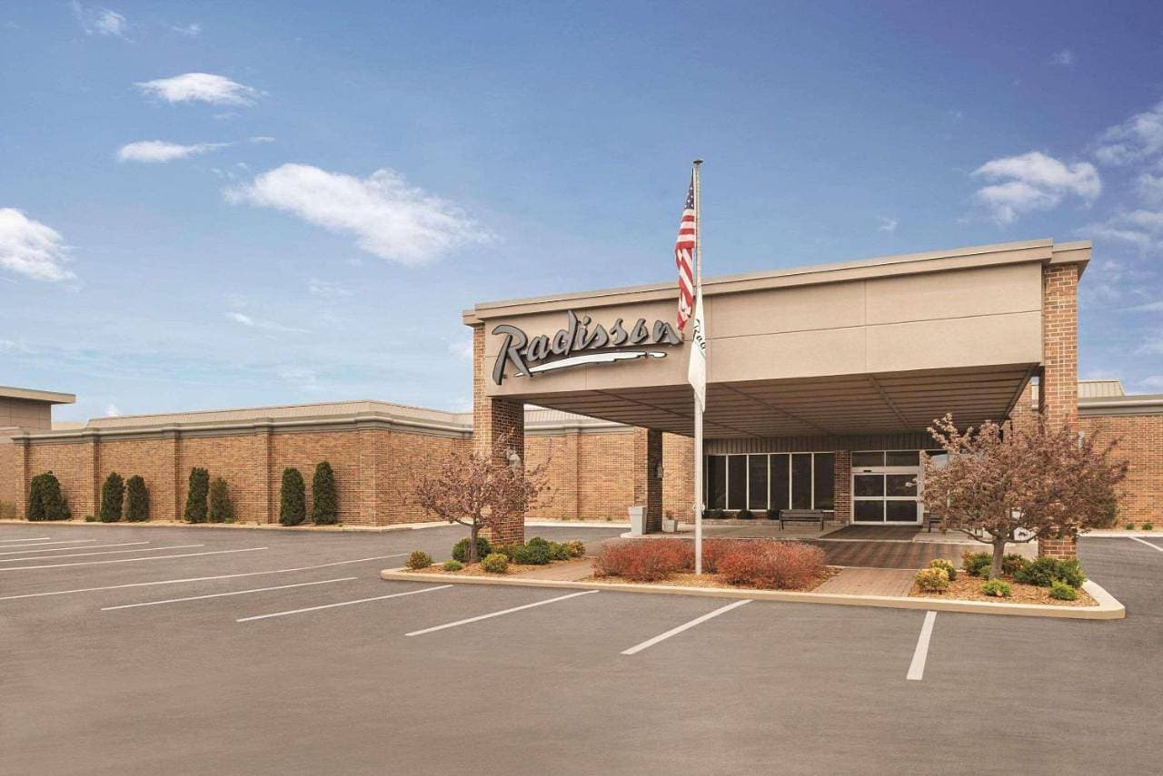 Radisson Hotel and Conference Center Fond du Lac 1