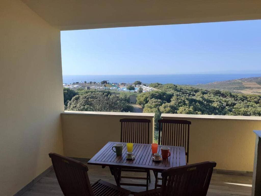 AIR Residence Isola Rossa Appartamenti vista mare 1