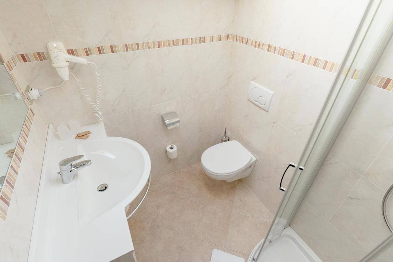 Foto 4 von 9: Budget Double Room