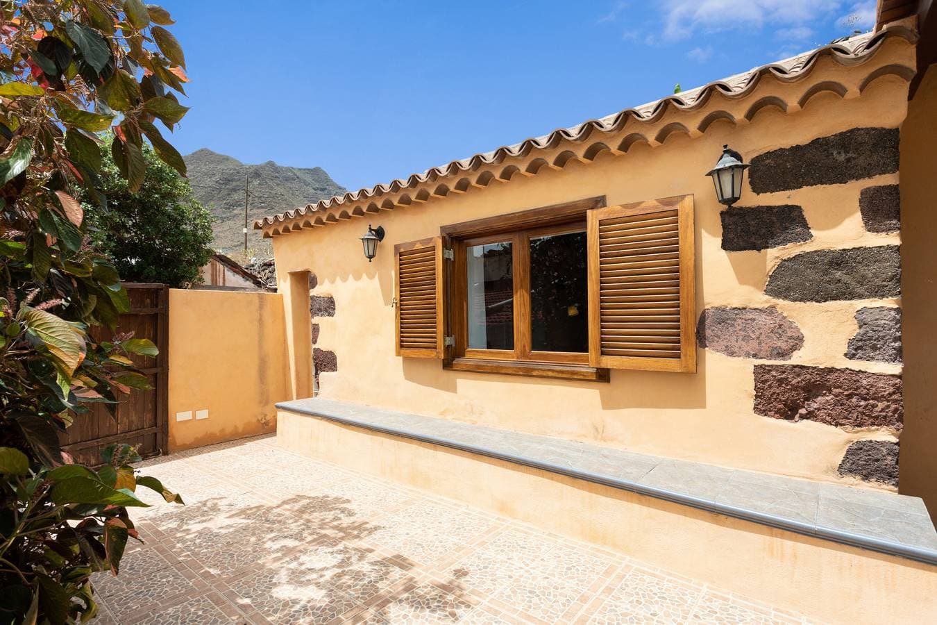 Foto 11 von 34: Häuschen mit Jacuzzi, High Speed Wifi, Smart-TV, Netflix und BBQ