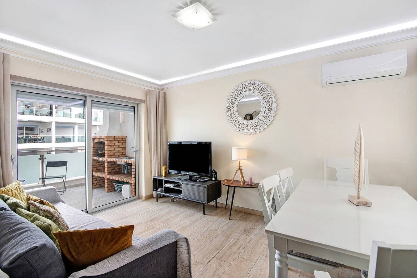 Foto 6 von 32: Ferienwohnung 'Numar Residenz Aa' mit Gemeinschaftspool, Wi-Fi und Klimaanlage