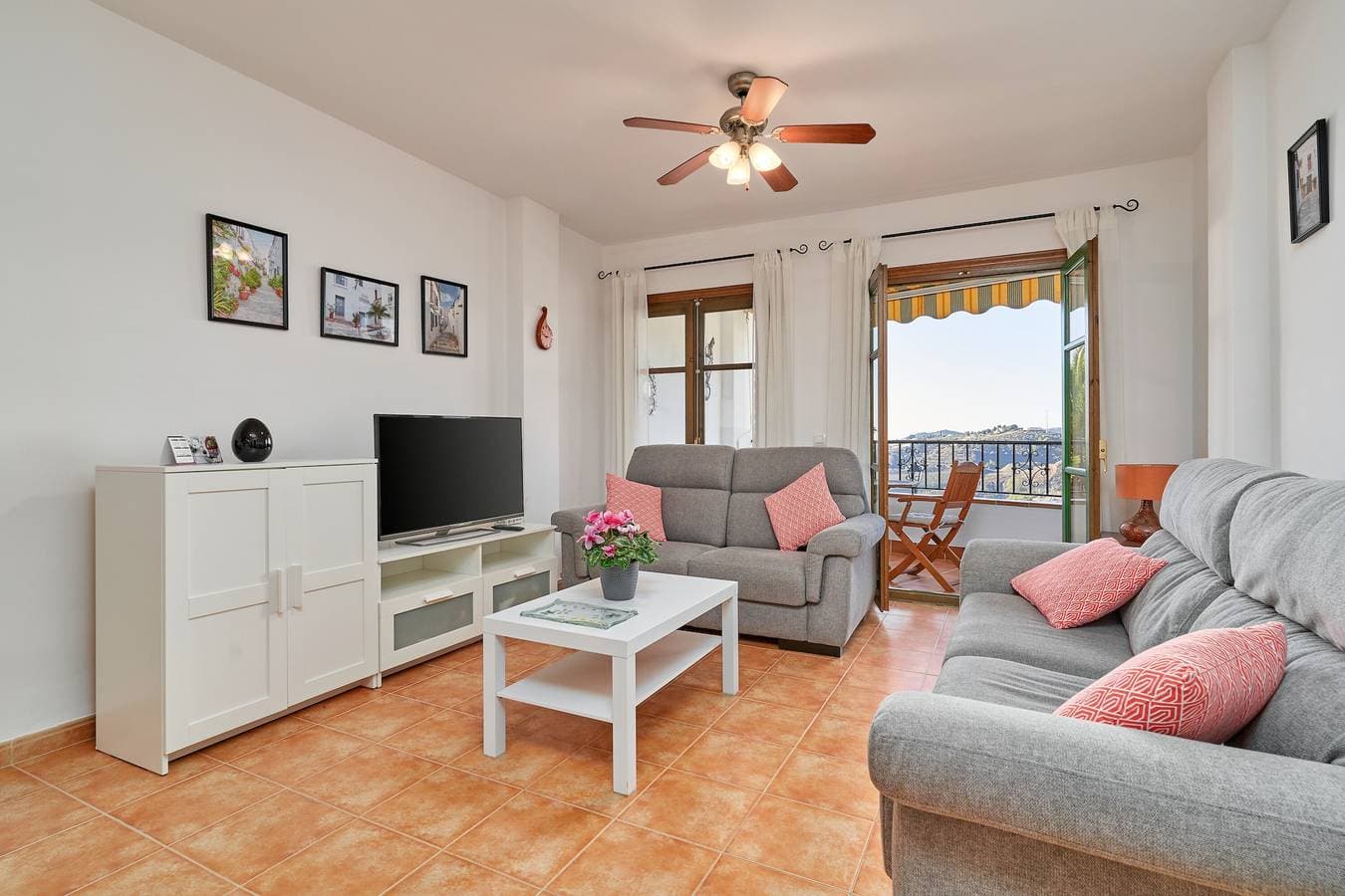 Casa Ella 1