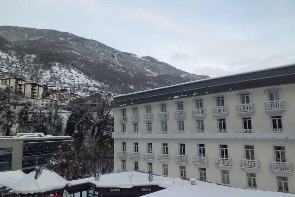 Foto 6 von 11: Bis 200m von den gondelbahnen, 3te Etage, balkon, parkmöglichkeiten, fernseher