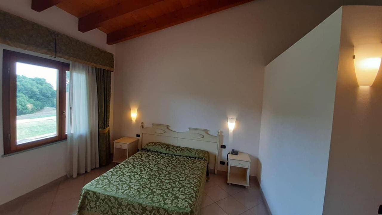 Foto 7 von 8: Standard Double or Twin Room