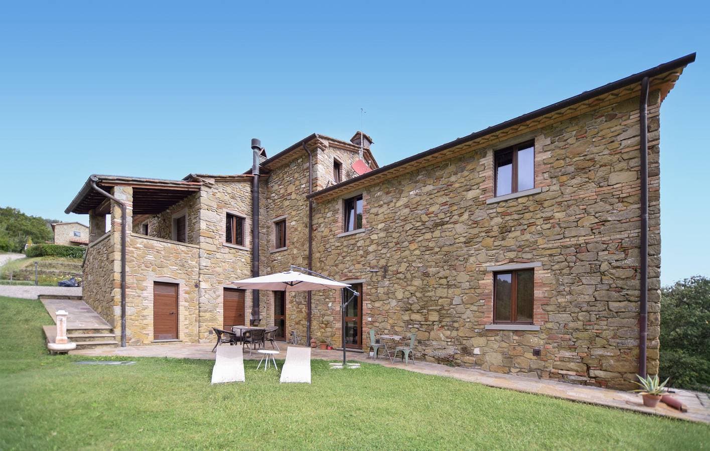 Foto 2 von 37: Gemütliche 315 m² große Wohnung mit Pool und Garten, 1 km vom Tiber entfernt