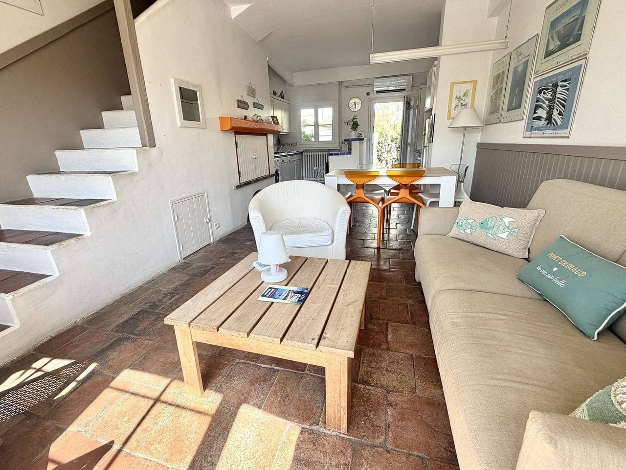 Foto 6 von 21: Haus mit Klimaanlage und WLAN, eigener Liegeplatz nahe am Strand
