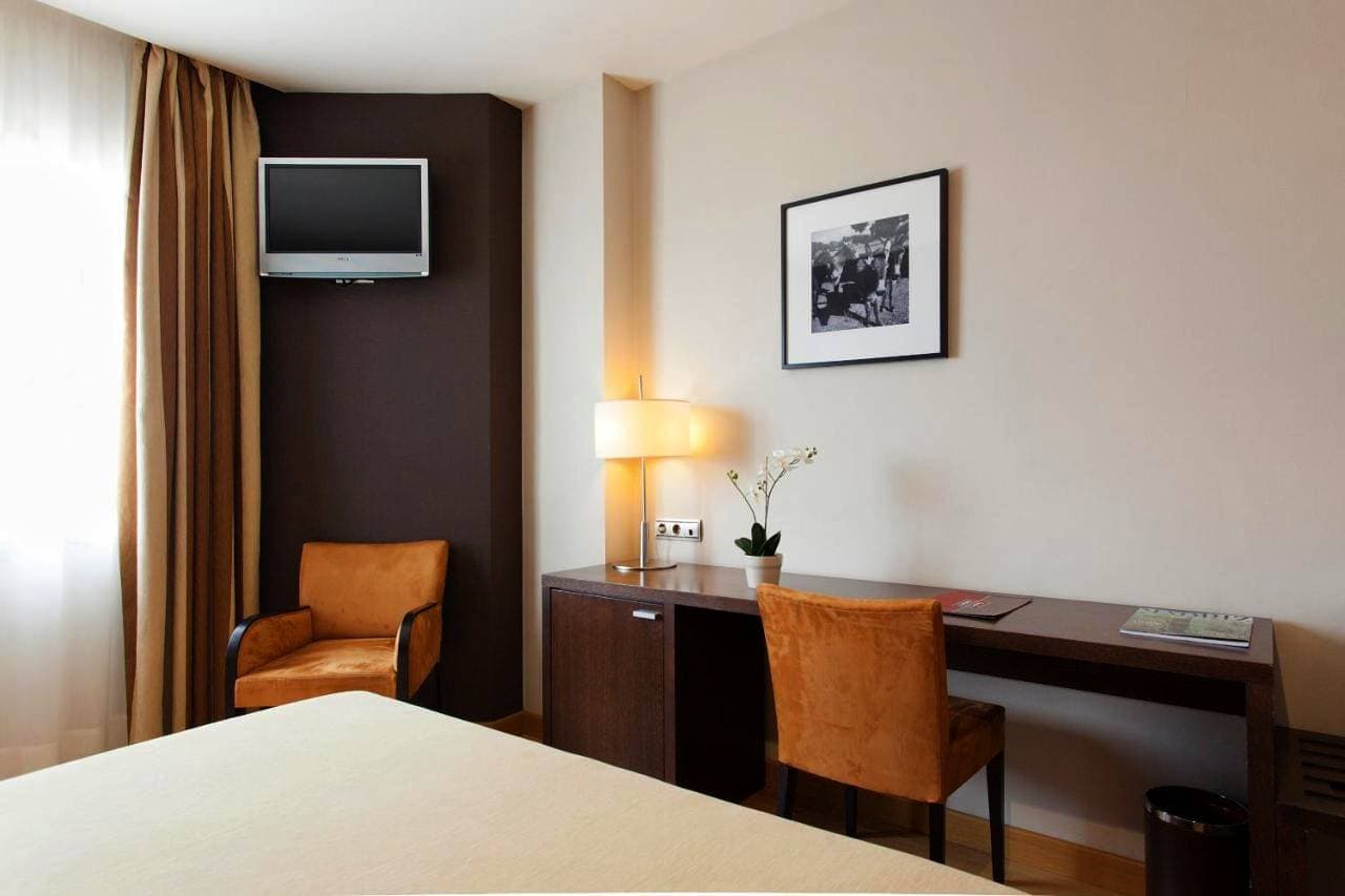 Foto 3 von 36: Hotel Fc Villalba