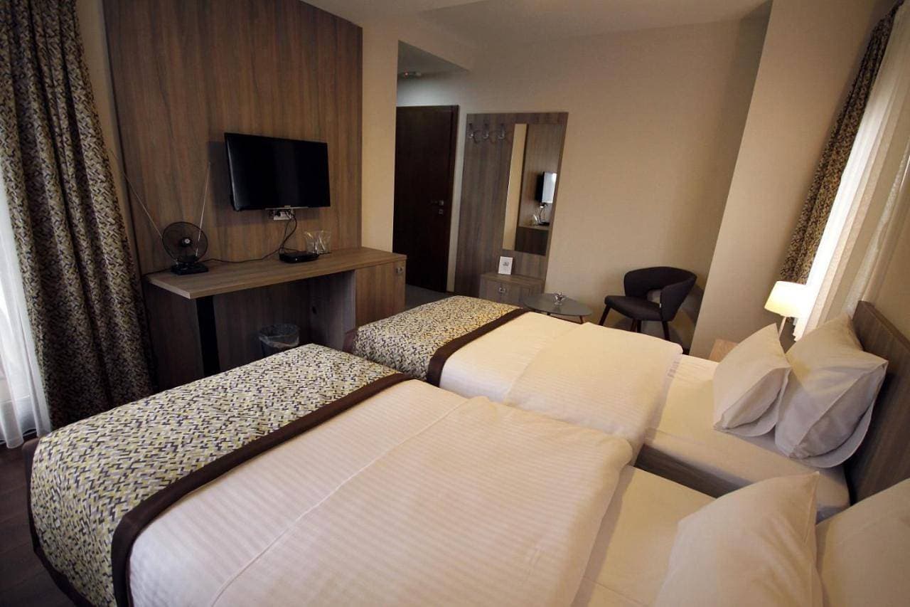 Foto 8 von 26: Deluxe Double Room with Balcony